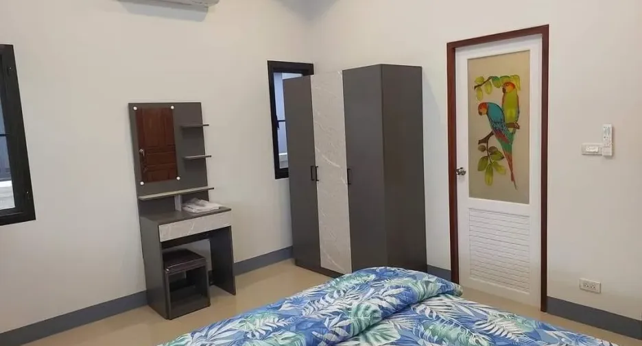 For rent 3 bedrooms house in Saraphi, Chiang Mai