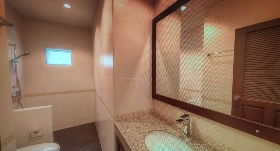 For rent 3 bedrooms villa in Hua Hin, Prachuap Khiri Khan