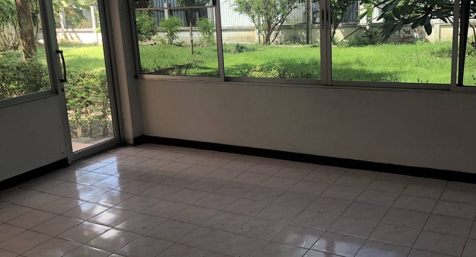Продажа 4 спальни дом в Mueang Chiang Mai, Чианг Маи
