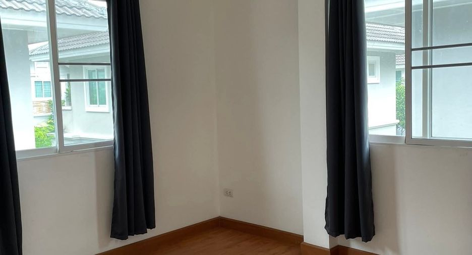 For rent 3 bedrooms house in San Sai, Chiang Mai