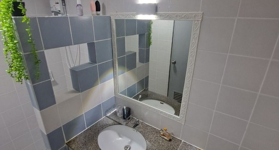 For sale 1 bed condo in Bang Khun Thian, Bangkok