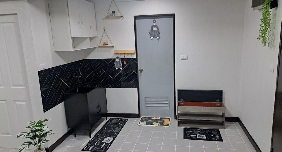 For sale 1 bed condo in Bang Khun Thian, Bangkok