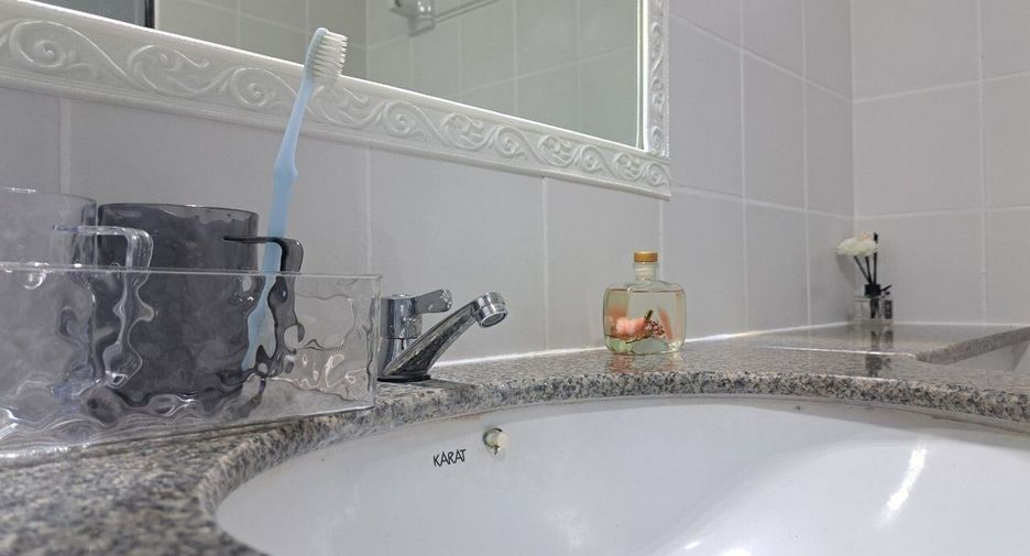 For sale 1 bed condo in Bang Khun Thian, Bangkok