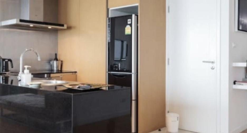 For sale and for rent 3 bedrooms condo in Yan Nawa, Bangkok