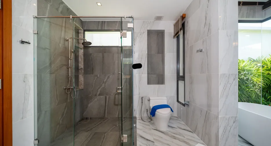 Villa zum Kauf und zur Miete mit 4 Zimmer in Thalang, Phuket