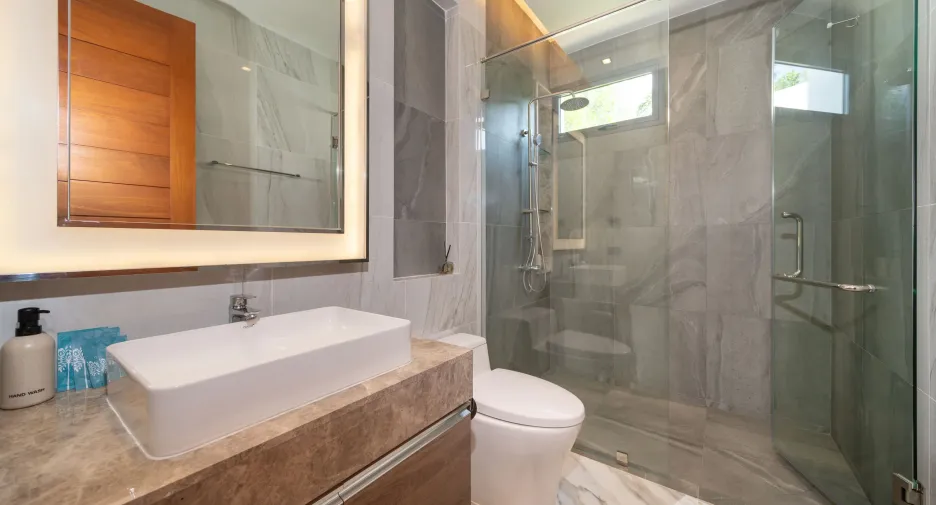 Villa zum Kauf und zur Miete mit 4 Zimmer in Thalang, Phuket