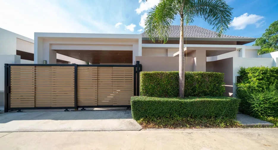 Villa zum Kauf und zur Miete mit 4 Zimmer in Thalang, Phuket