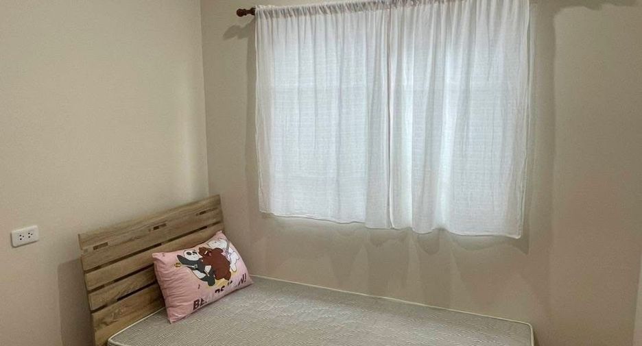 For rent 3 bedrooms townhouse in Mueang Chiang Mai, Chiang Mai