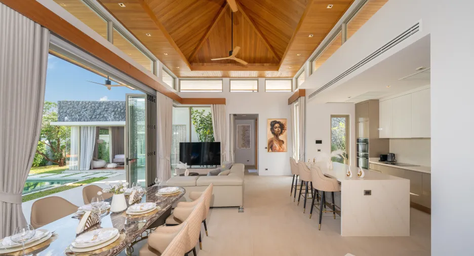 For sale 4 bedrooms villa in Thalang, Phuket