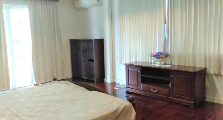 À vendre 4 chambres maison à Hang Dong, Chiang Mai
