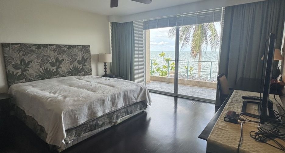 For sale 3 bedrooms villa in Hua Hin, Prachuap Khiri Khan