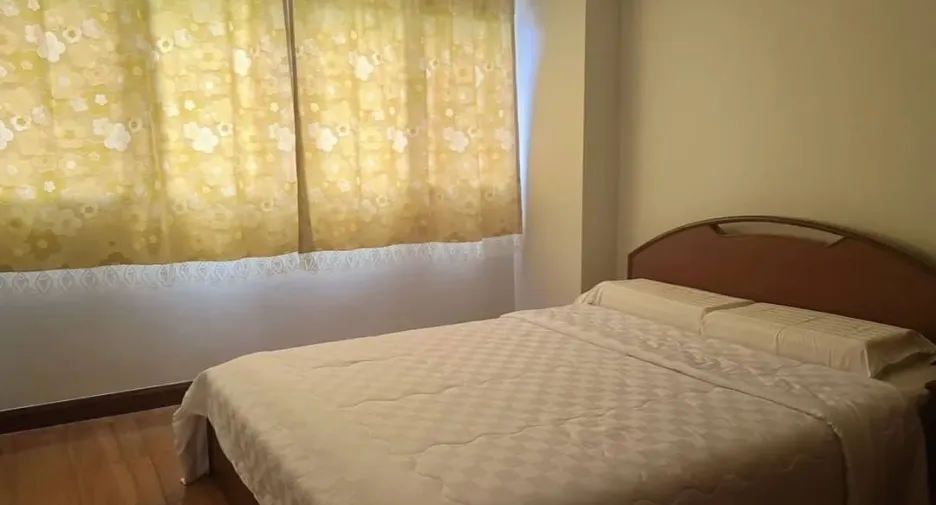 For sale and for rent 2 bedrooms condo in Watthana, Bangkok