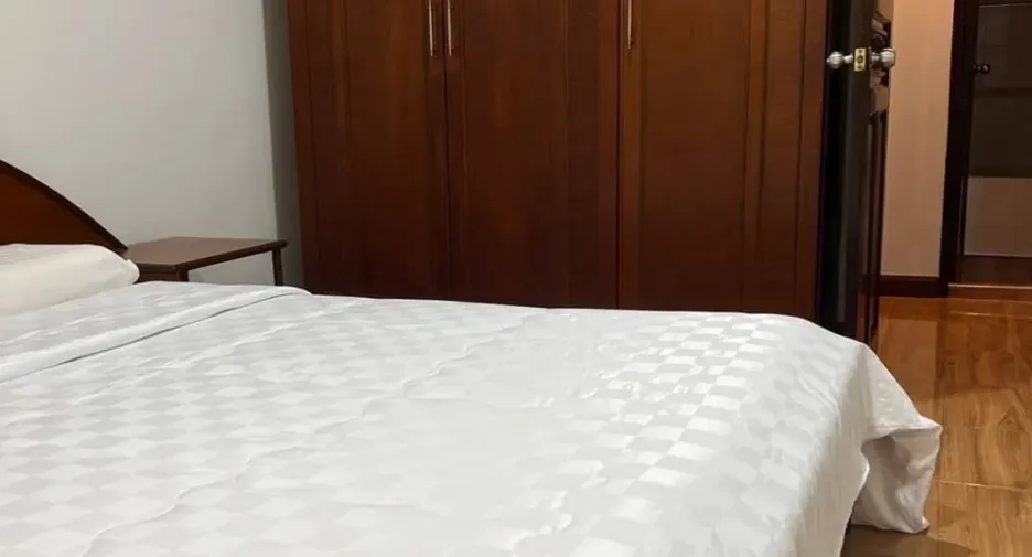For sale and for rent 2 bedrooms condo in Watthana, Bangkok