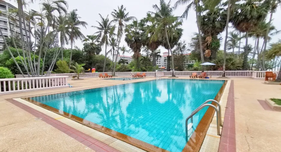 For sale 3 bedrooms condo in Cha Am, Phetchaburi