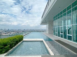 For sale スタジオ condo in Bang Phlat, Bangkok