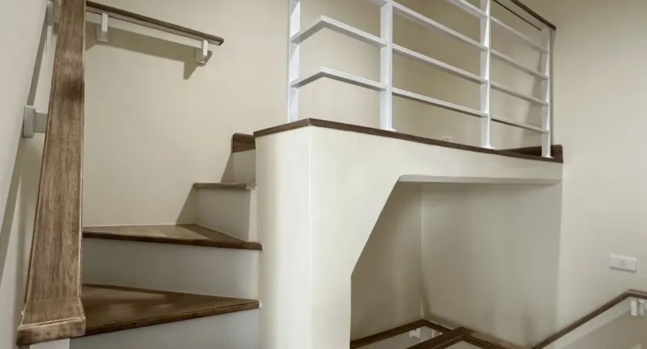 For rent 4 bedrooms townhouse in Mueang Chiang Mai, Chiang Mai