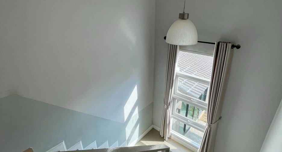 For rent 3 bedrooms house in Mueang Chiang Mai, Chiang Mai