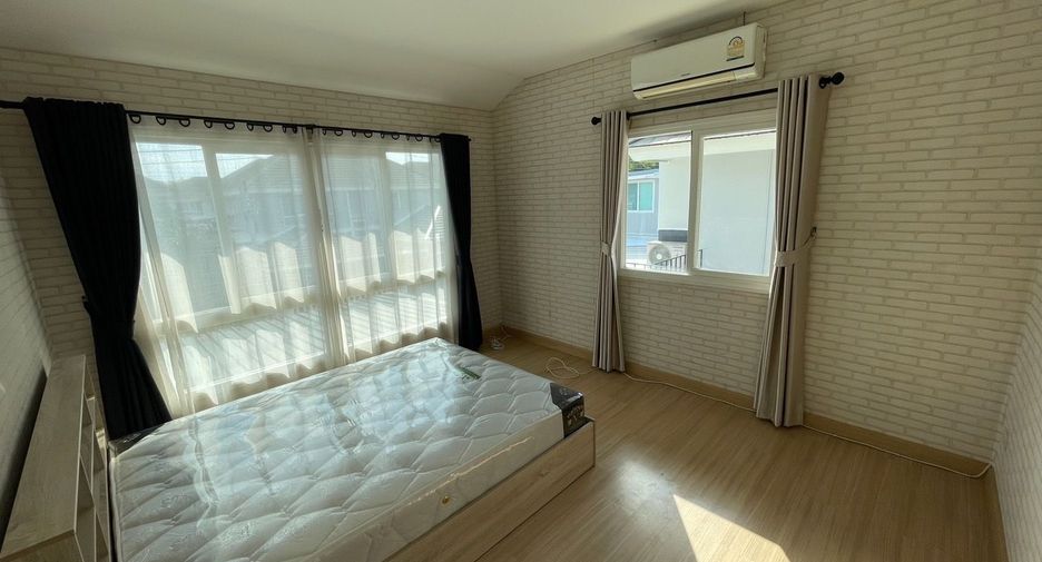 For rent 3 bedrooms house in Mueang Chiang Mai, Chiang Mai