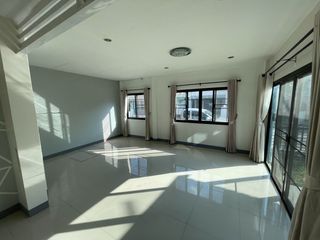 Haus zur Miete mit 3 Zimmer in Mueang Chiang Mai, Chiang Mai