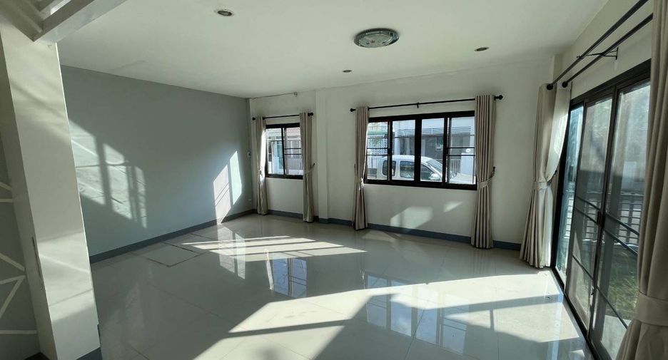 For rent 3 bedrooms house in Mueang Chiang Mai, Chiang Mai