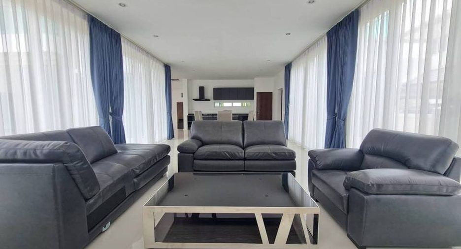 Villa en venta de 5 habitaciones en Bang Lamung, Chonburi
