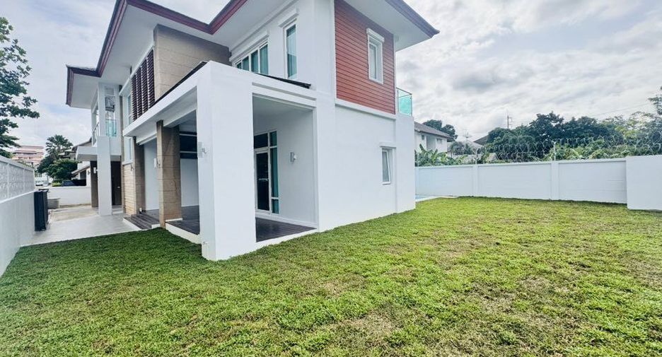 Villa en venta de 5 habitaciones en Bang Lamung, Chonburi