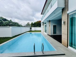 À vendre 5 chambres villa à Bang Lamung, Chonburi