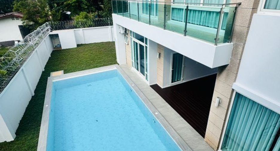 Villa en venta de 5 habitaciones en Bang Lamung, Chonburi