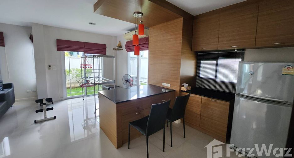 For rent 3 bedrooms house in Mueang Chiang Mai, Chiang Mai