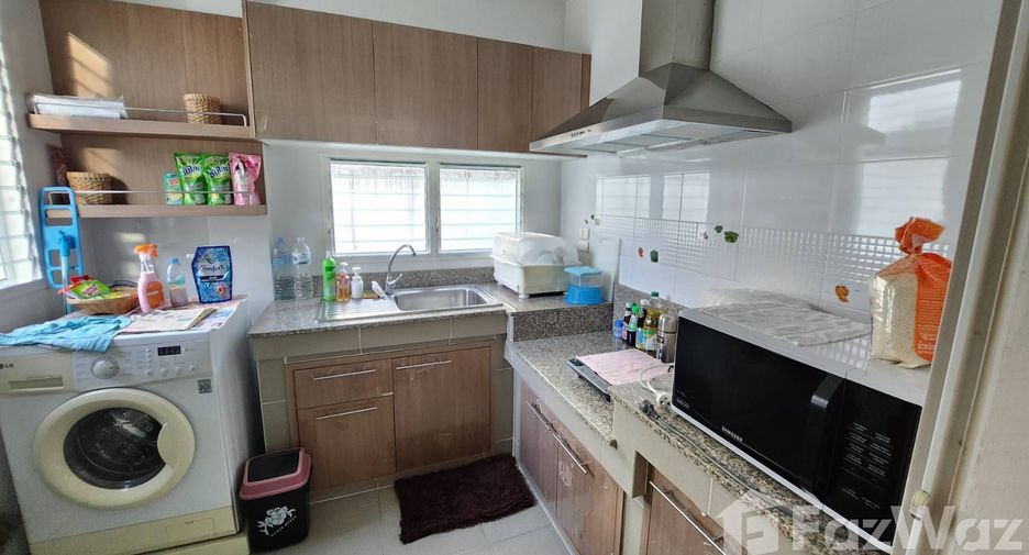 For rent 3 bedrooms house in Mueang Chiang Mai, Chiang Mai