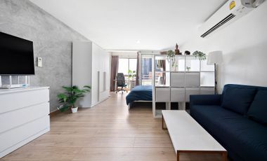 For sale studio condo in Khlong Toei, Bangkok