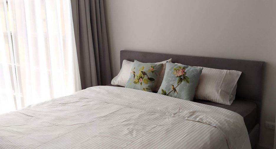 For sale 2 bedrooms condo in Khlong Toei, Bangkok