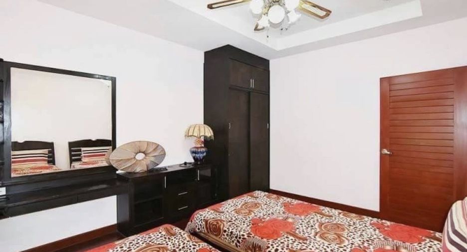 For sale 4 bedrooms house in Hua Hin, Prachuap Khiri Khan