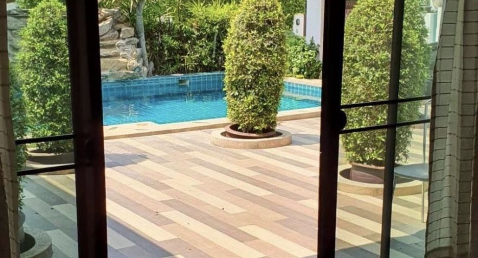 For sale 4 bedrooms house in Hua Hin, Prachuap Khiri Khan