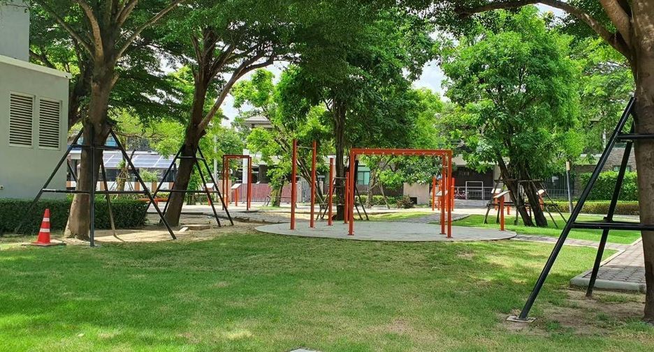 For sale 4 bedrooms house in Prawet, Bangkok