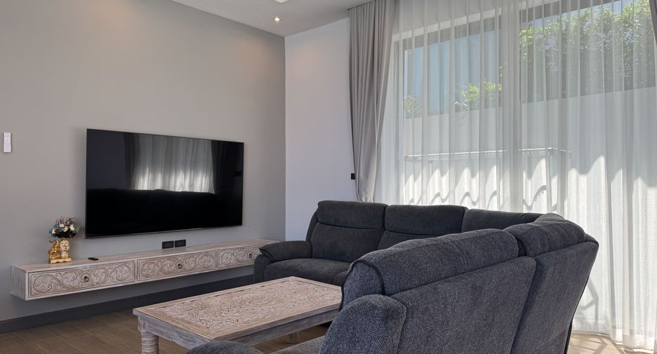 For rent 4 bedrooms villa in Ko Samui, Surat Thani