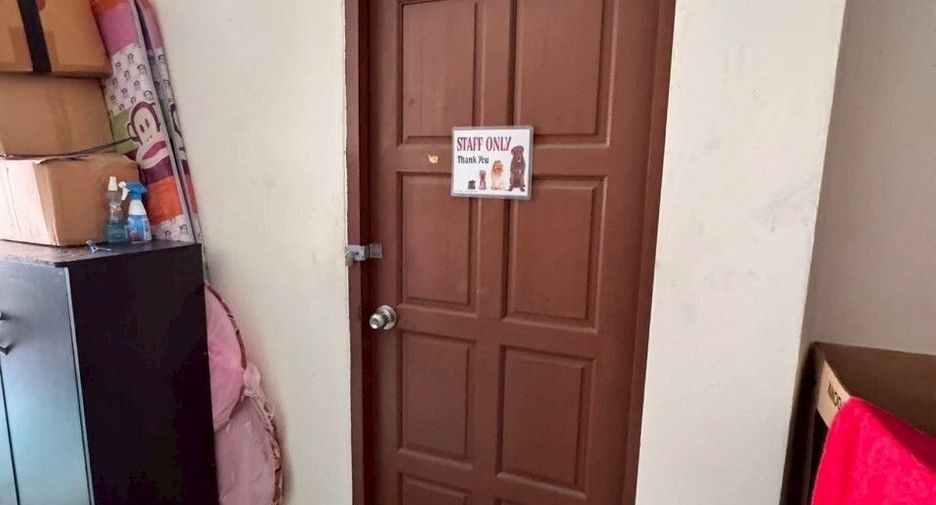 For sale and for rent 10 bedrooms retail Space in Bang Lamung, Chonburi