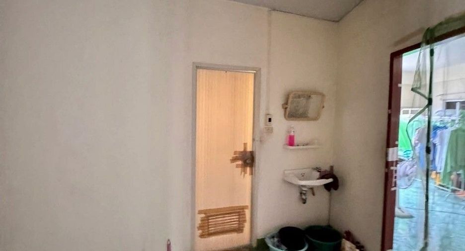 For sale and for rent 10 bedrooms retail Space in Bang Lamung, Chonburi