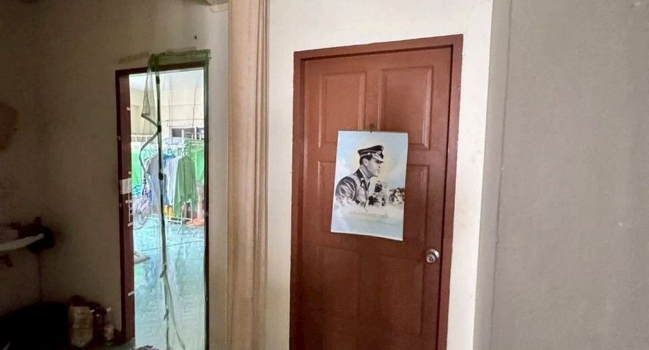 For sale and for rent 10 bedrooms retail Space in Bang Lamung, Chonburi