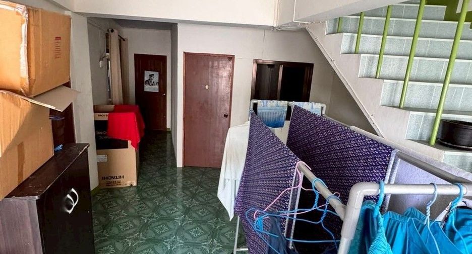 For sale and for rent 10 bedrooms retail Space in Bang Lamung, Chonburi