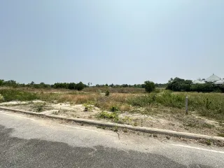出售 土地 在 Cha-Am, Phetchaburi