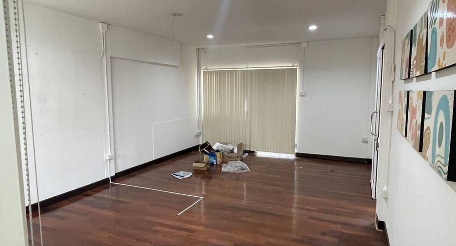 À louer 2 chambres bureau à Mueang Chiang Mai, Chiang Mai