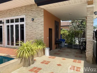 À louer 3 chambres villa à Mueang Phuket, Phuket