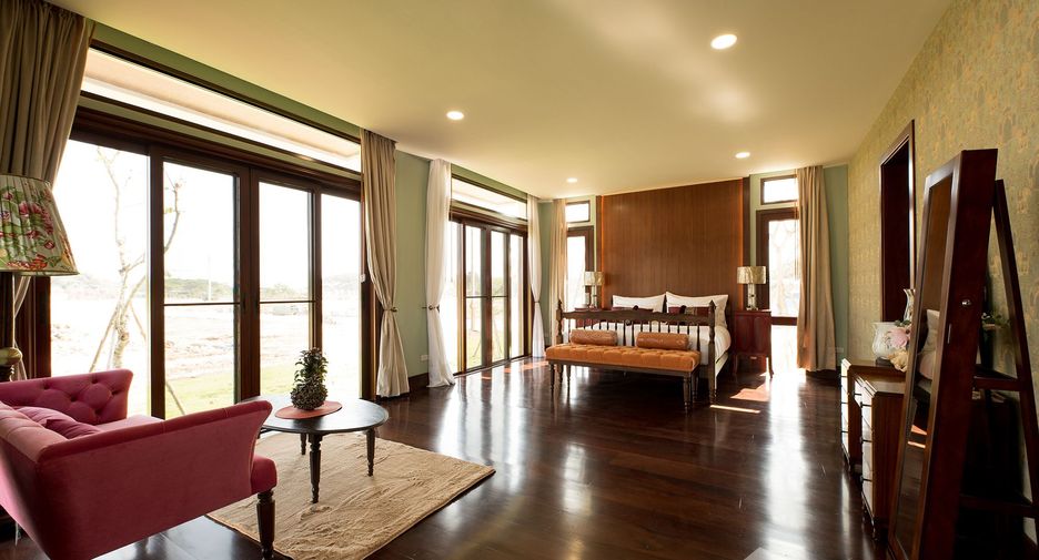 Villa en venta de 5 habitaciones en Saraphi, Chiang Mai