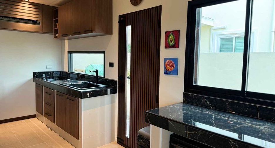 For sale 4 bedrooms house in Mae Rim, Chiang Mai