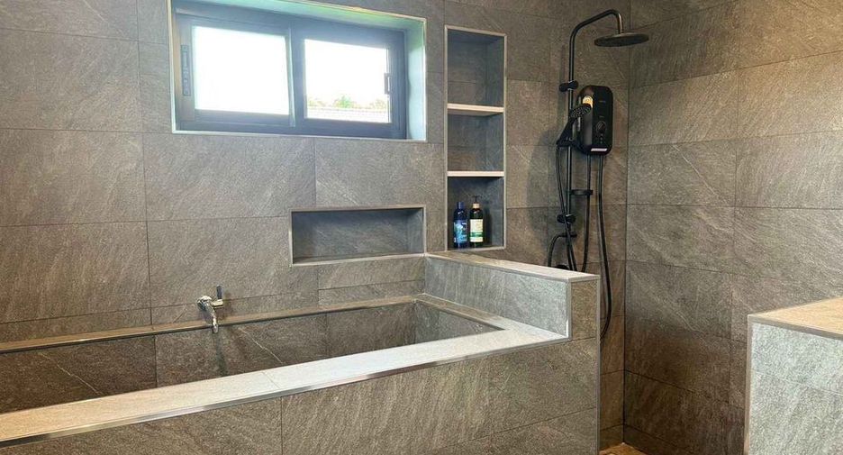 For sale 4 bedrooms house in Mae Rim, Chiang Mai