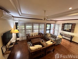 For rent 4 bedrooms townhouse in Hua Hin, Prachuap Khiri Khan