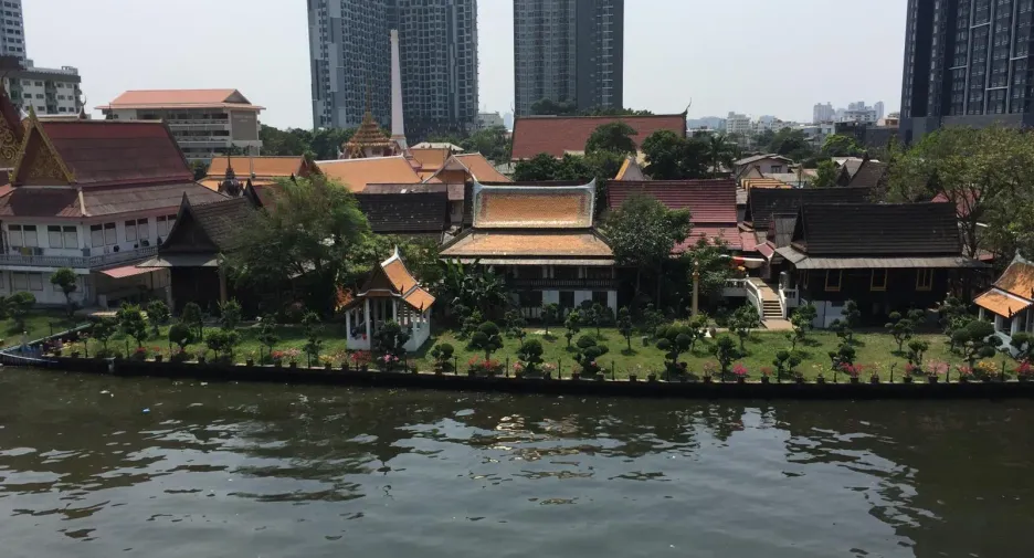 For sale and for rent 2 bedrooms condo in Watthana, Bangkok