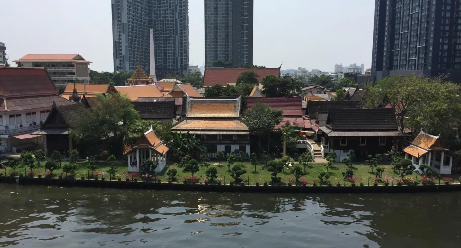 For sale and for rent 2 bedrooms condo in Watthana, Bangkok