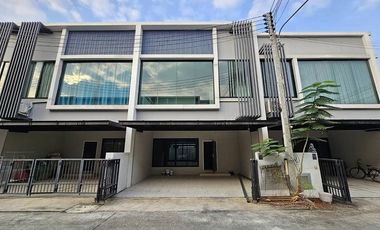For sale 3 bedrooms townhouse in San Sai, Chiang Mai